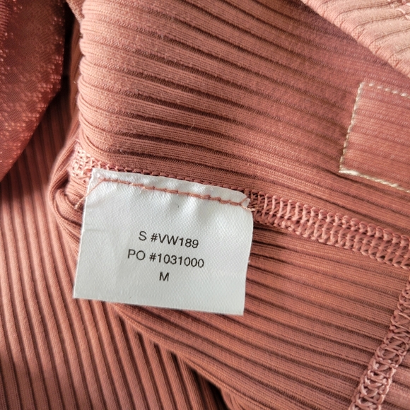 Vuori Women's Rib Crop Tank Top M - Picture 14 of 15